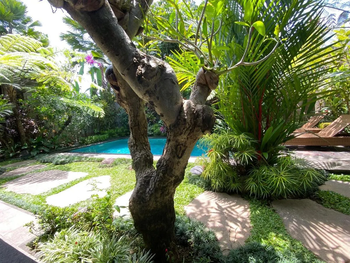 דירה Vishaka Ubud Villa
